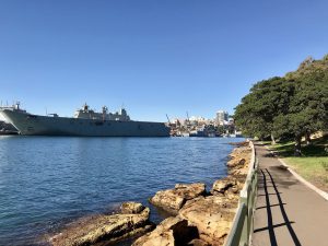 シドニーでのキャンベラ級強襲揚陸艦 投稿miyamoToさん ミリタリー写真