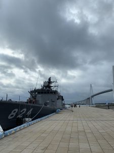 タイトル ミサイル艇はやぶさ出航 場所 富山県射水市海王岸壁 日時 7月15日8時 投稿:岡村さん ミリタリー写真