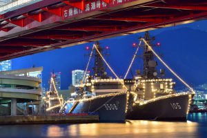 神戸大橋と練習艦隊 投稿:ところがどすこいさん ミリタリー写真