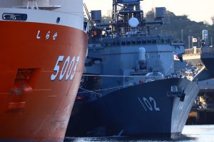 #砕氷艦しらせ #護衛艦はるさめ #ヴェルニー公園 投稿:RUNさん ミリタリー写真