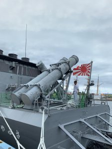 タイトル ミサイル艇はやぶさ出航 場所 富山県射水市海王岸壁 日時 7月15日8時 投稿:岡村さん ミリタリー写真