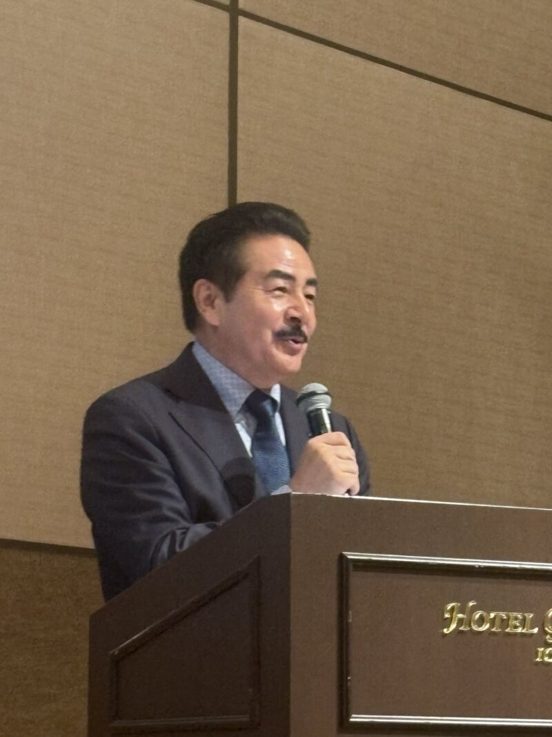 Image for the Tweet beginning: 【佐藤正久 昼食懇談会、開催！】
昨日、昼食懇談会を開催しました。
冒頭、熊本地震でお亡くなりになられた方々への黙祷を捧げ、その後、講演に移りました。 