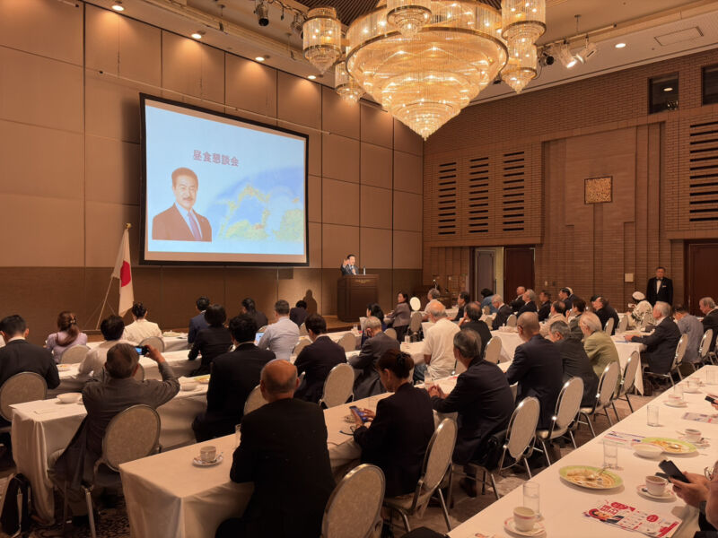 Image for the Tweet beginning: 【佐藤正久 昼食懇談会を開催しました！】

今回は米国内の力関係や米中対立、AI安全保障をめぐる動き、ロシア・北朝鮮の動向など、我が国を取り巻く安全保障環境についてお話しをさせていただきました。
今日も多くの皆さまに足をお運びいただき、佐藤も大変励みになりました！ 